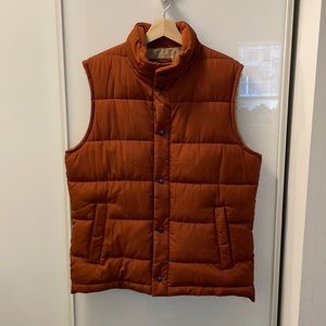 Gap puffer vest size Medium